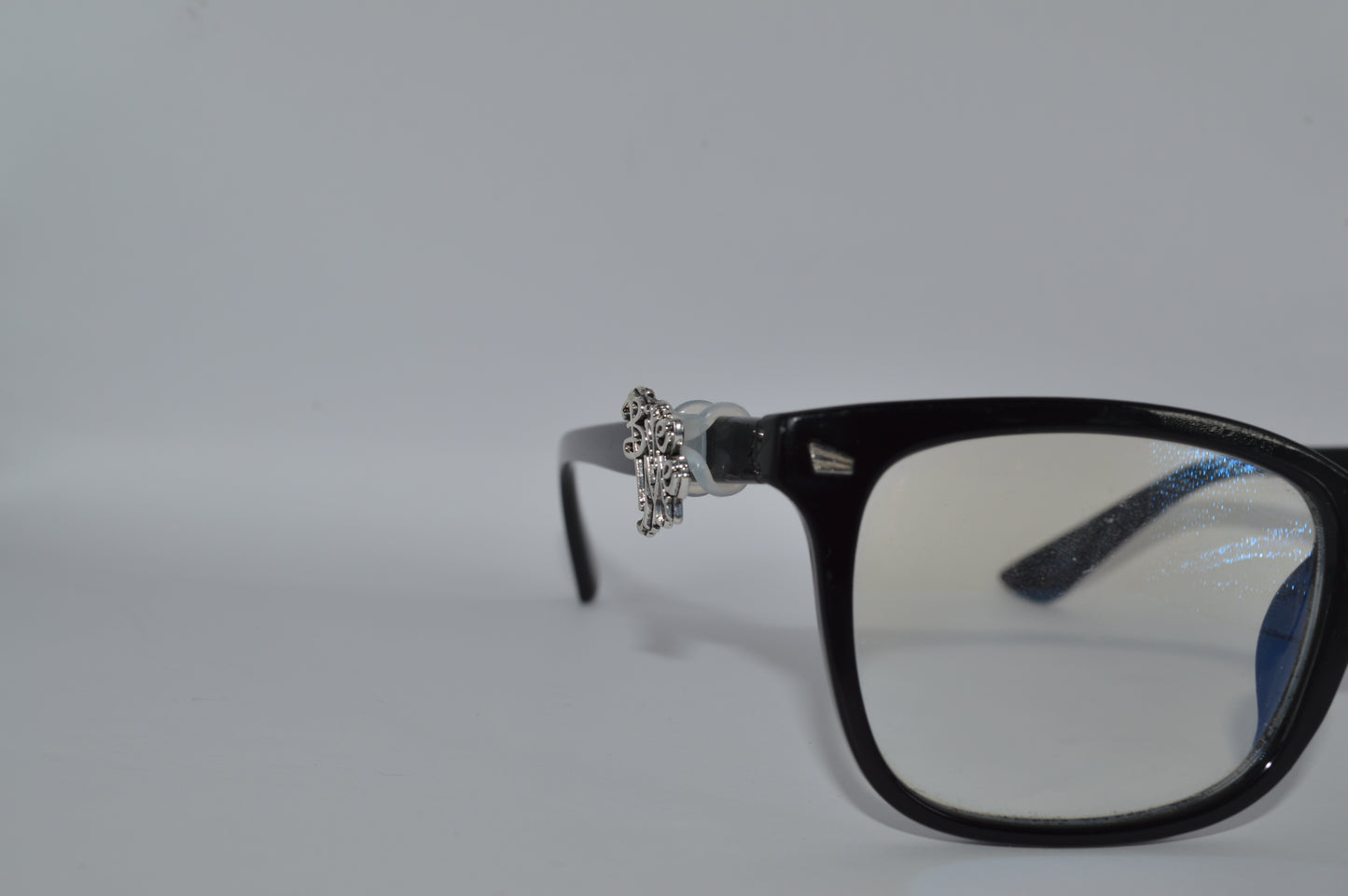 Bite Me Eyedeco Charm