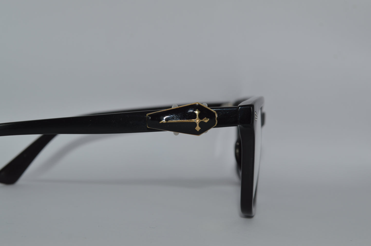 Casket Eyedeco Charm