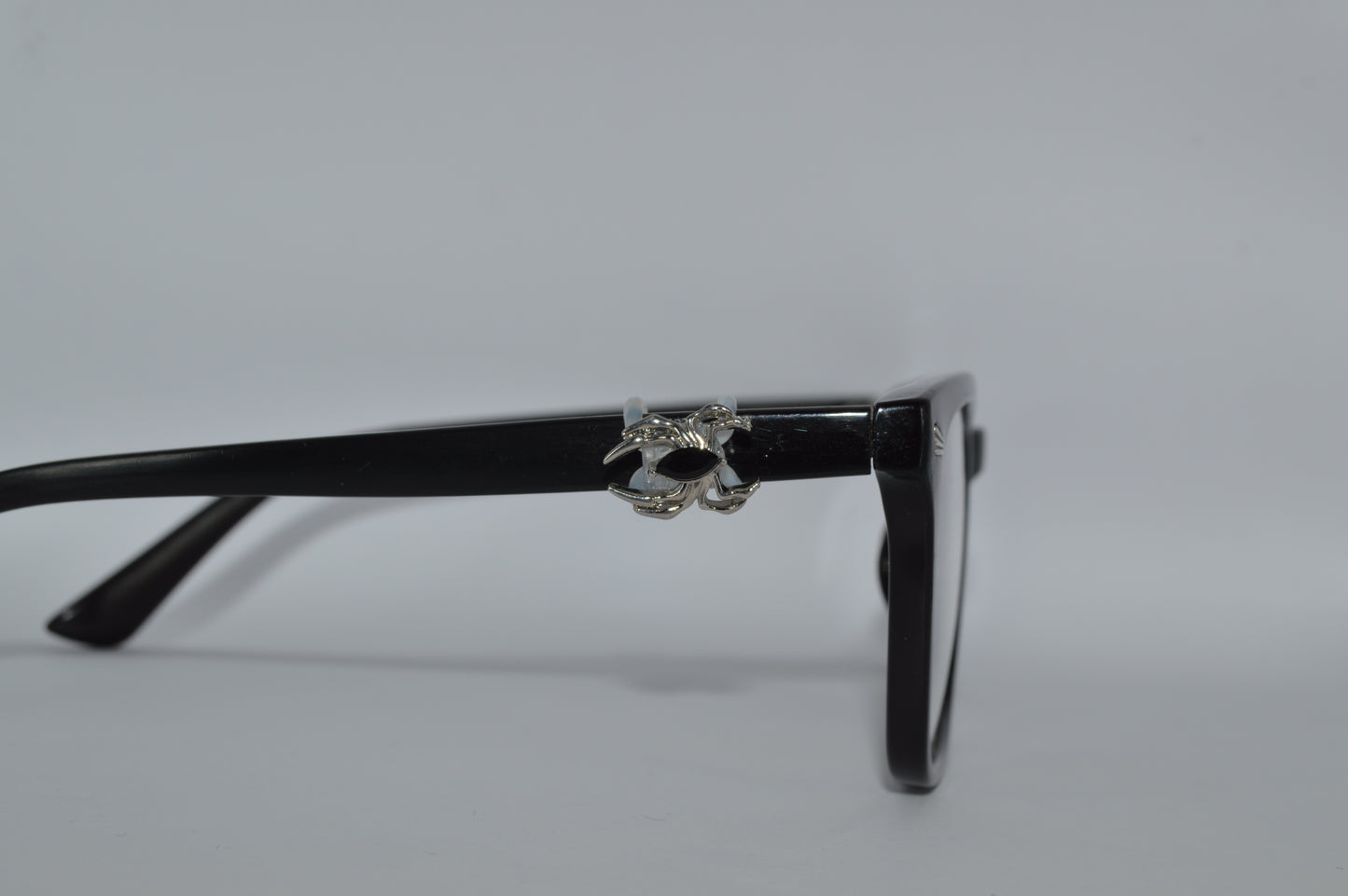 Black Jeweled Spider Eyedeco Charm