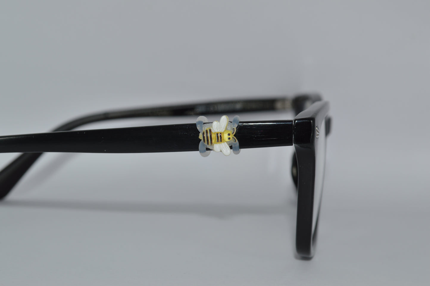 Cute Bee Eyedeco Charm