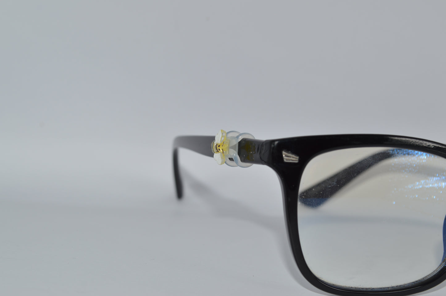 Cute Bee Eyedeco Charm