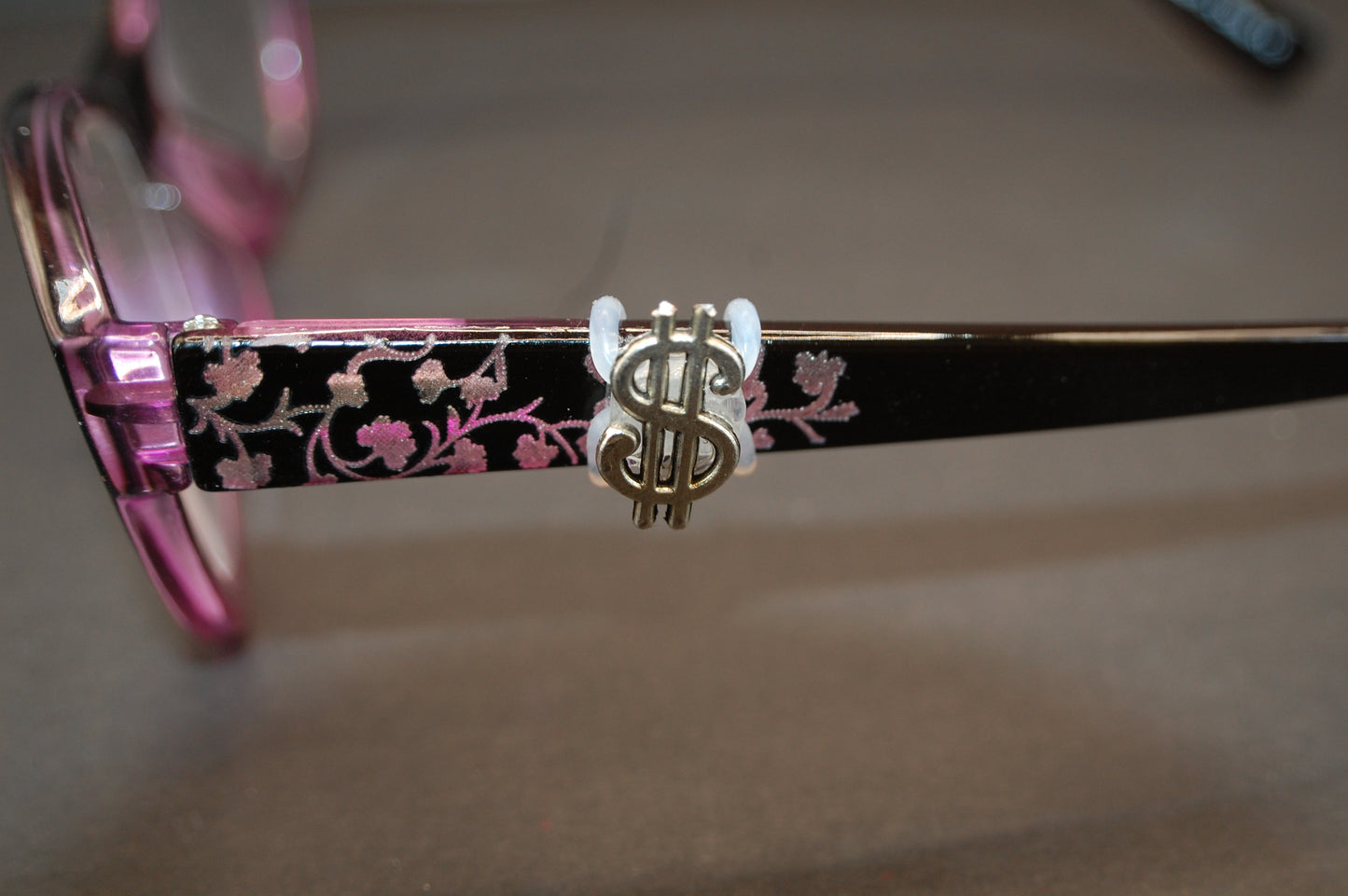 Dollar Sign Eyedeco Charm
