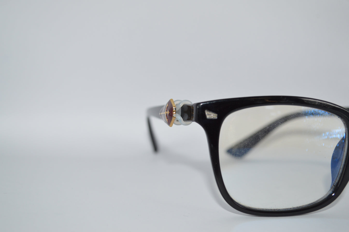 Casket Eyedeco Charm
