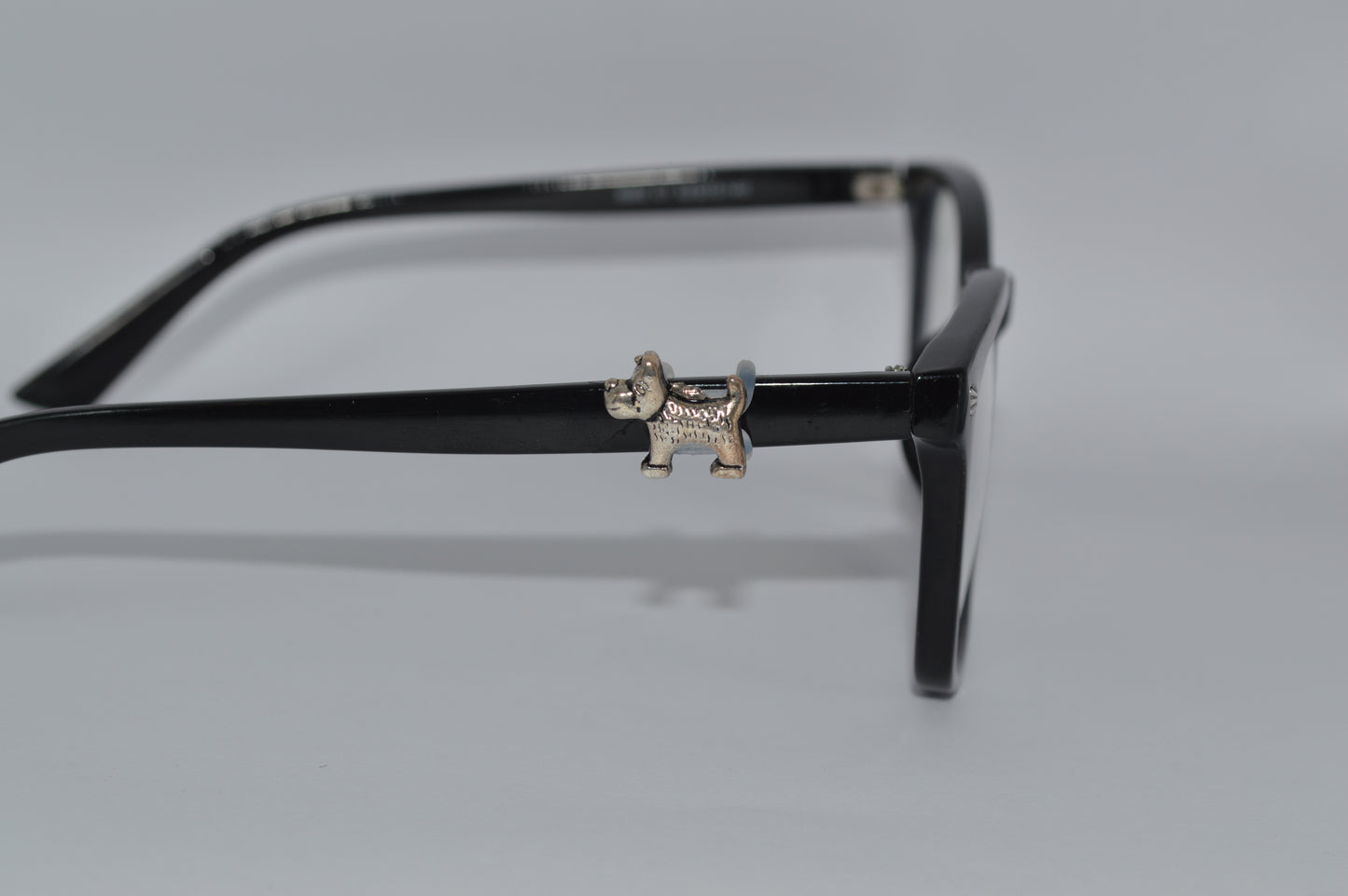 Doggie Eyedeco Charm A43
