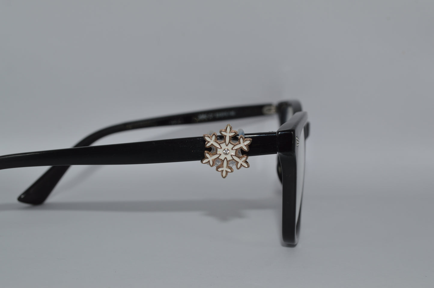 Snowflake Eyedeco Charm