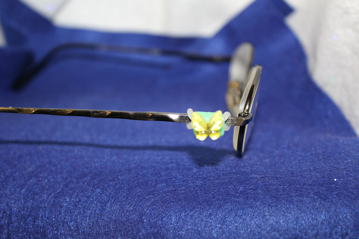 Plastic Butterfly Eyedeco Charm