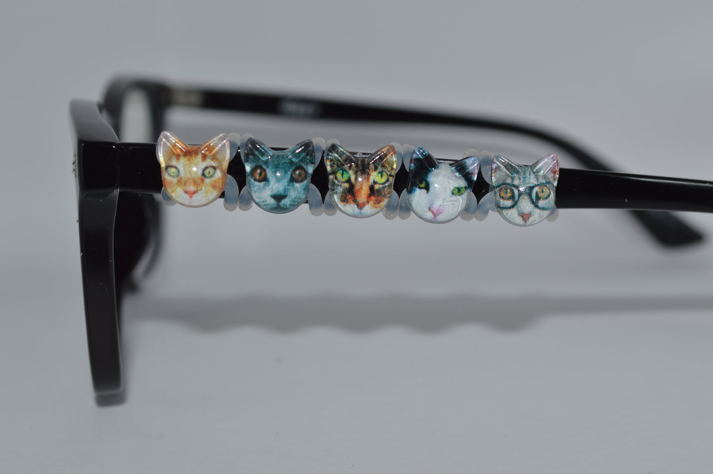 Colorful Cat Eyedeco Charm                                             A14