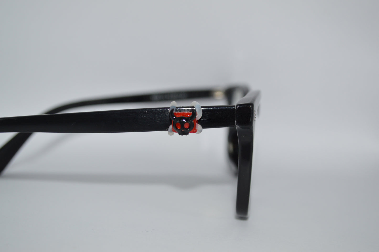 Black Skull w/ Horns  Eyedeco Charm