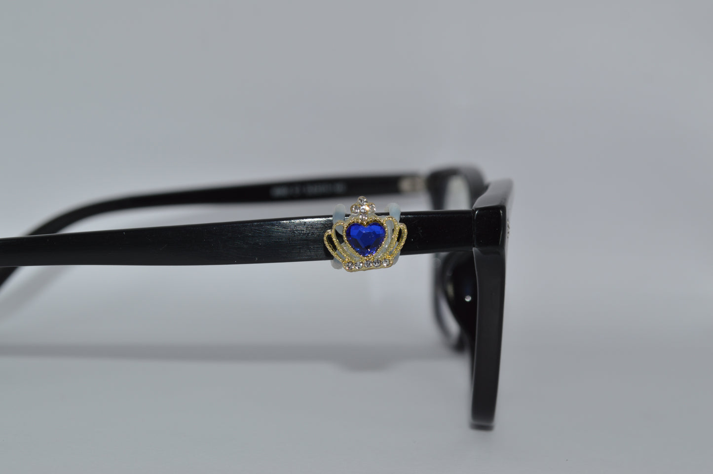 Jeweled Crown Eyedeco Charm