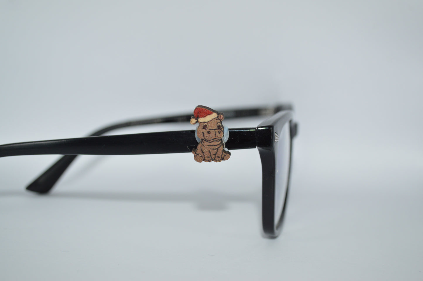 Christmas Hippo Eyedeco Charm                             N36