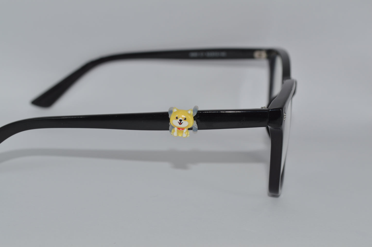 Cartoon Dog Eyedeco Charm                                                            A60