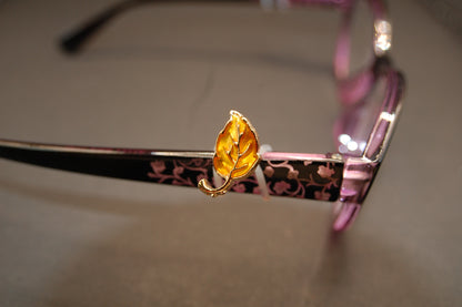 Single Leaf Eyedeco Charm