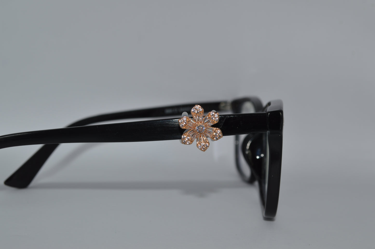 Jeweled Pink Flower Eyedeco Charm
