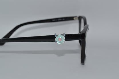 Pretty Blue Flower Eyedeco Charm              D35