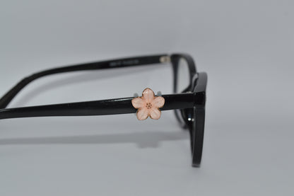 Pearl Flowe Eyedecor Charm