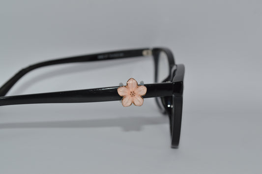 Pearl Flowe Eyedecor Charm
