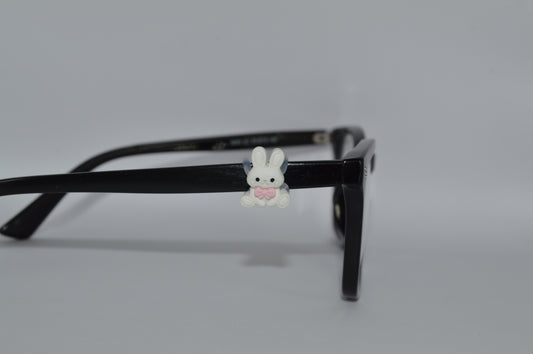 White Rabbit w/ Bow Tie Eyedeco Charm