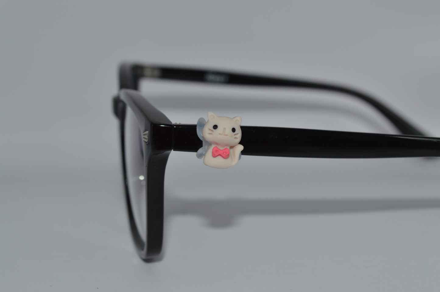 Cartoon Cat Eyedeco Charm                                                   A16