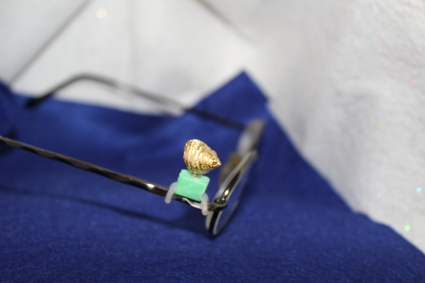 Golden Sea Shell Eyedeco Charm